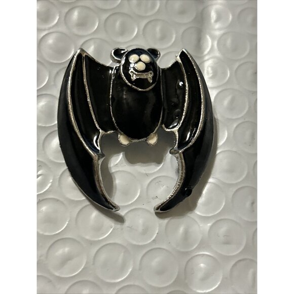 black w/ silver fang Bat Brooch Pin purse decoration pin collection - Picture 1 of 9